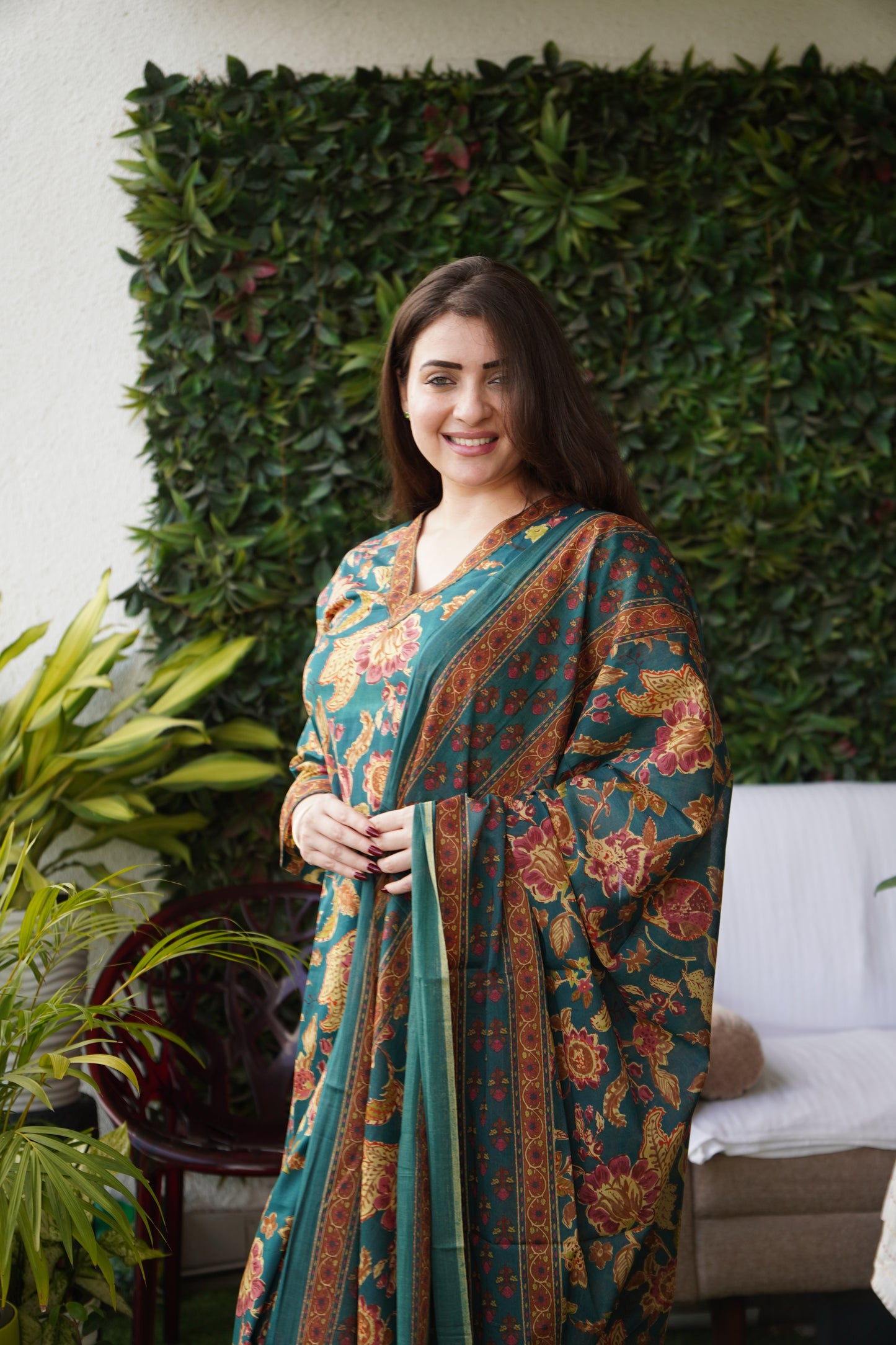 Saacha Pine Green Floral V Neck Cotton Suit Set
