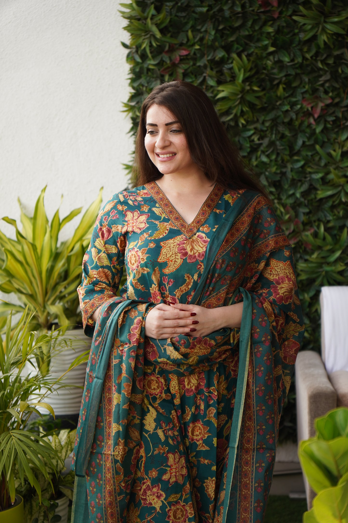 Saacha Pine Green Floral V Neck Cotton Suit Set