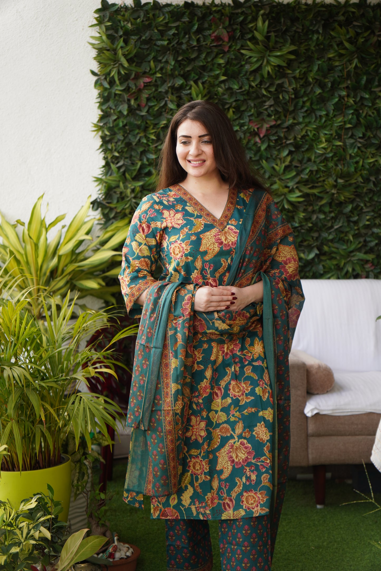 Saacha Pine Green Floral V Neck Cotton Suit Set