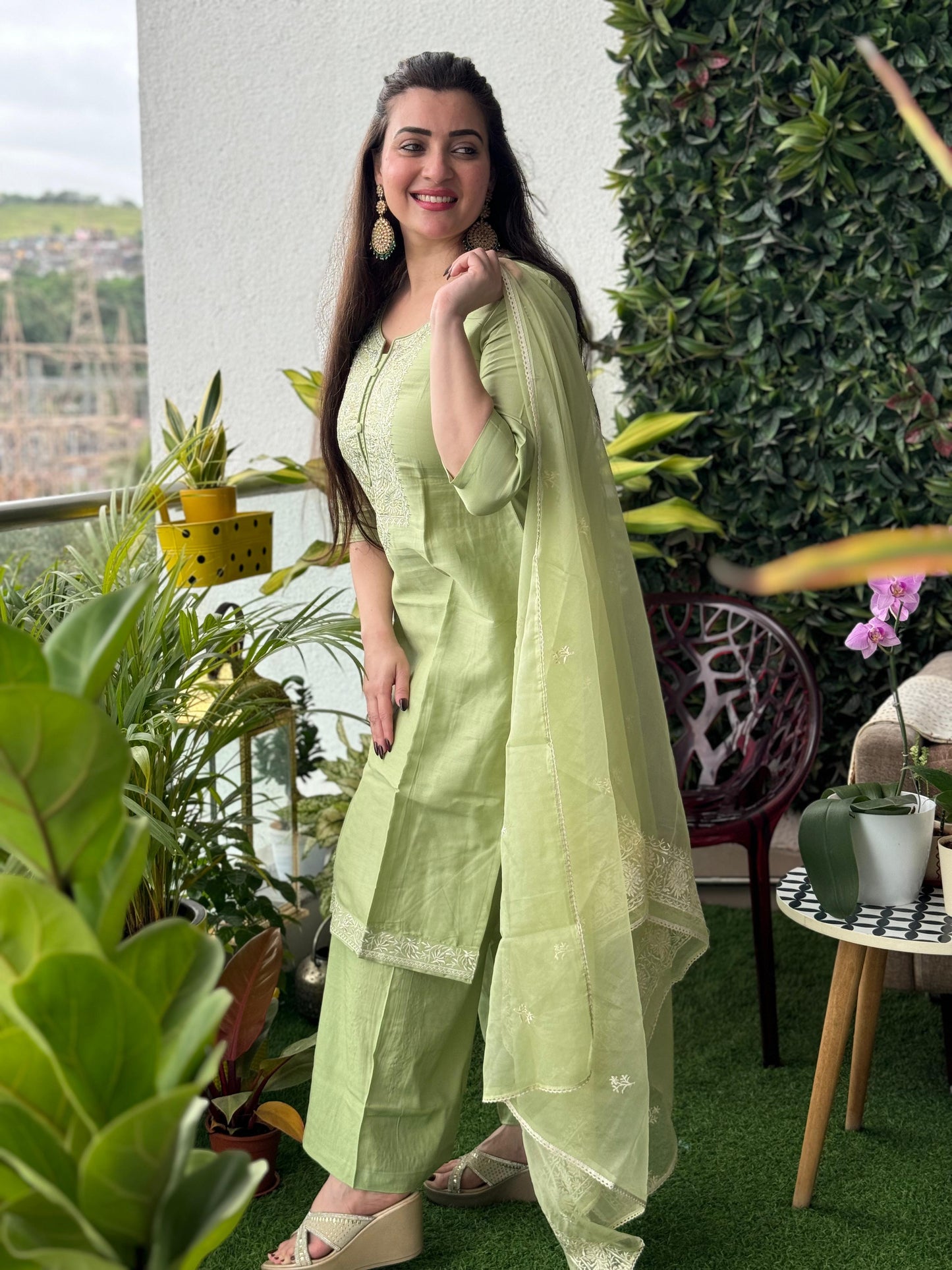 Saacha Pistachio Kurti With Organza Dupatta