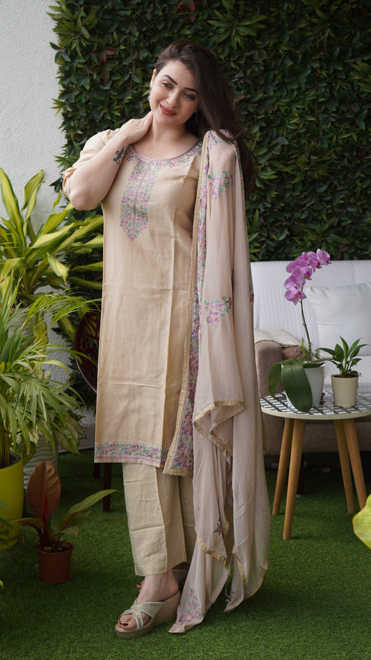 Saacha Beige Kurthi Full Set with embroidery