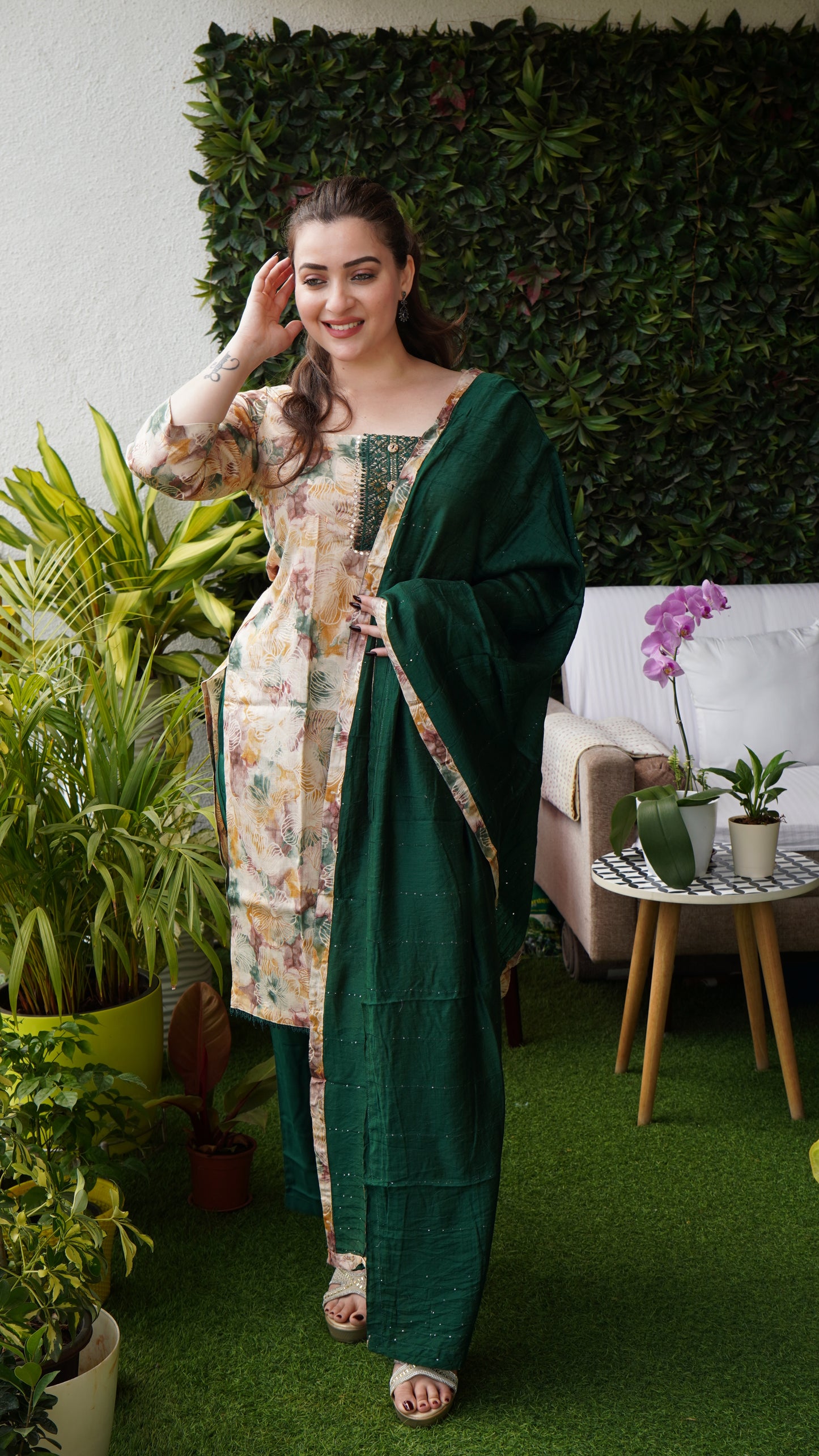 Saacha Floral green kurti set