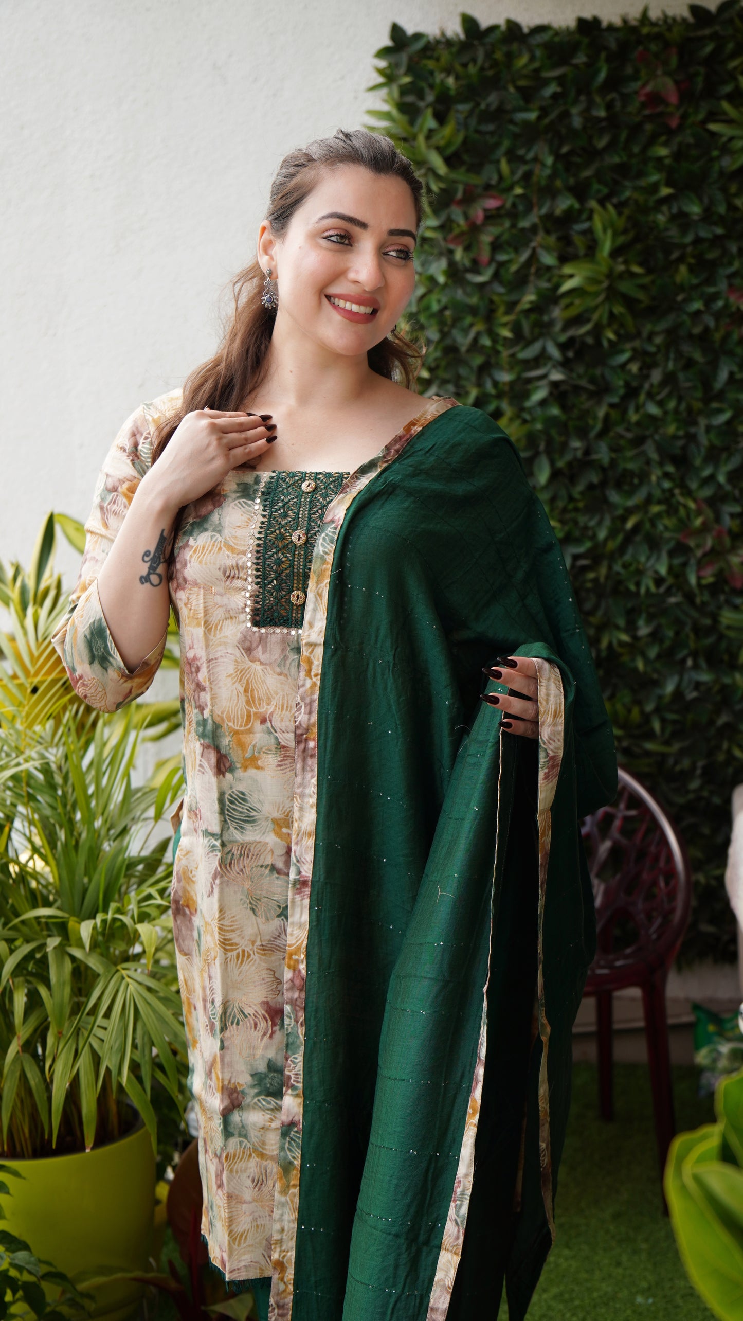 Saacha Floral green kurti set