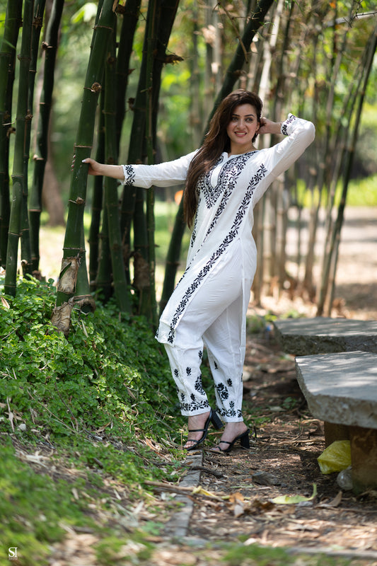 modal chikankari kurta set - saacha