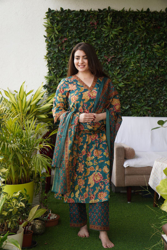 Saacha Pine Green Floral V Neck Cotton Suit Set
