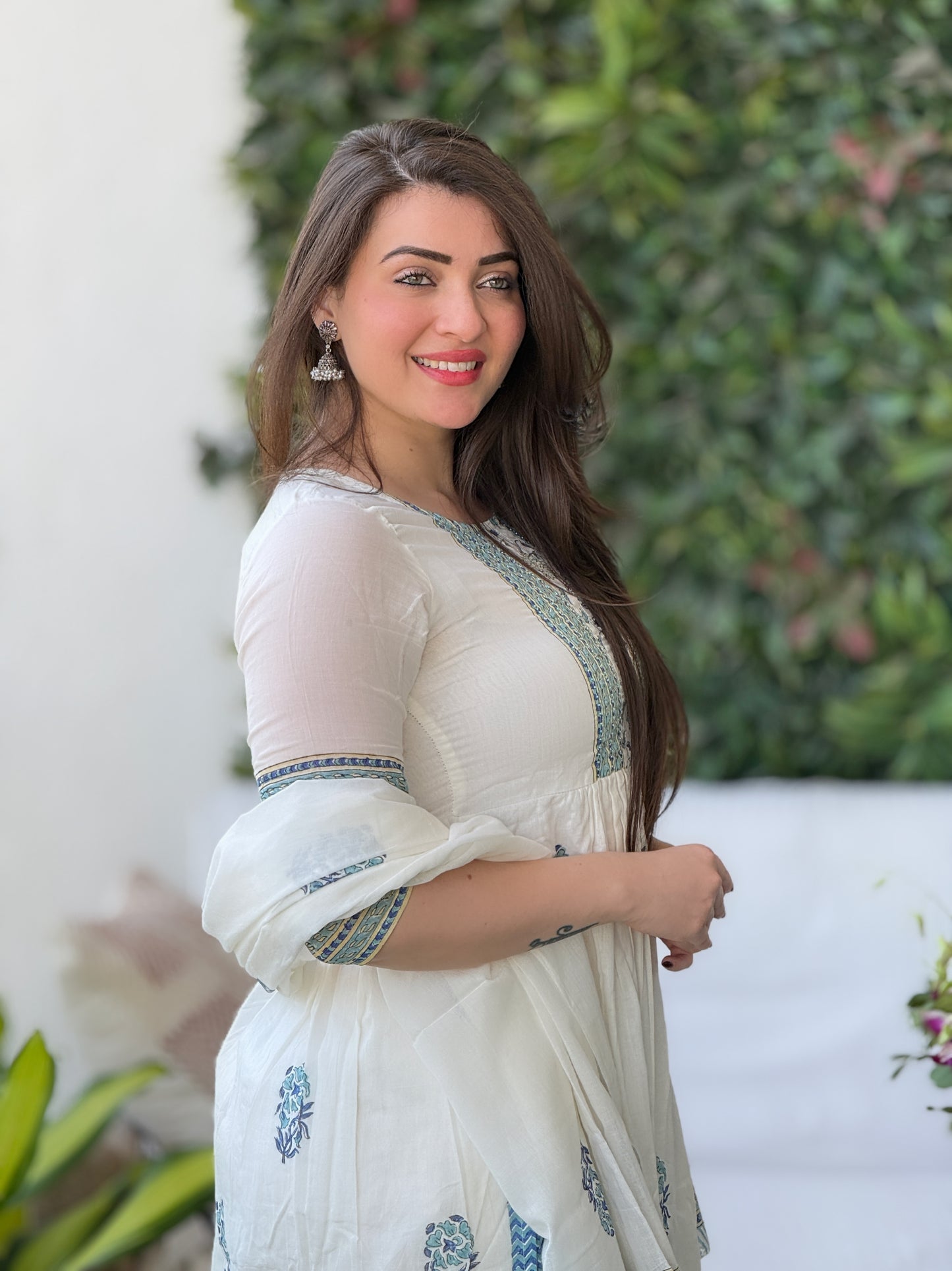 saacha white cotton elegance full set
