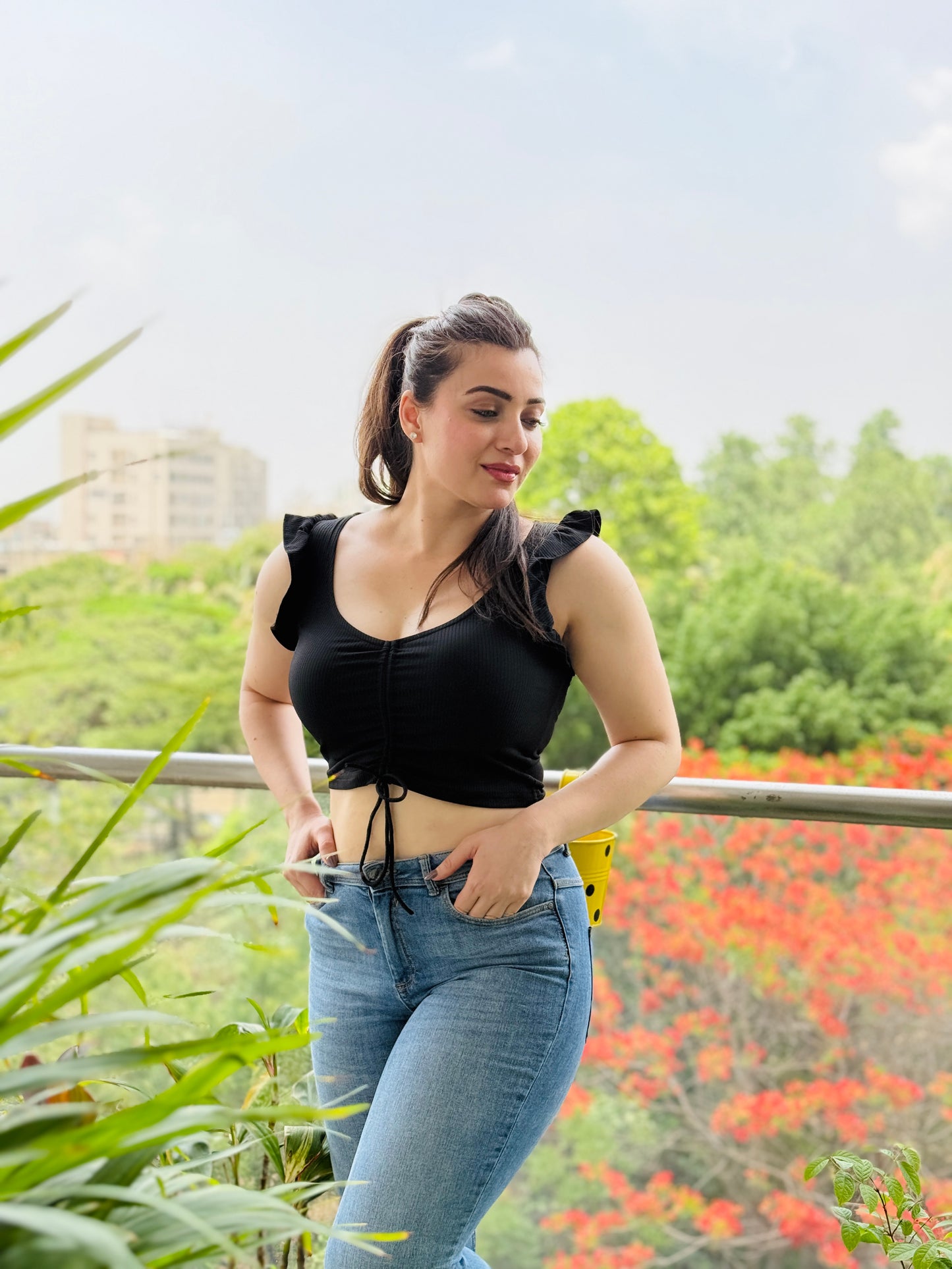 women's crop tops sleeveless