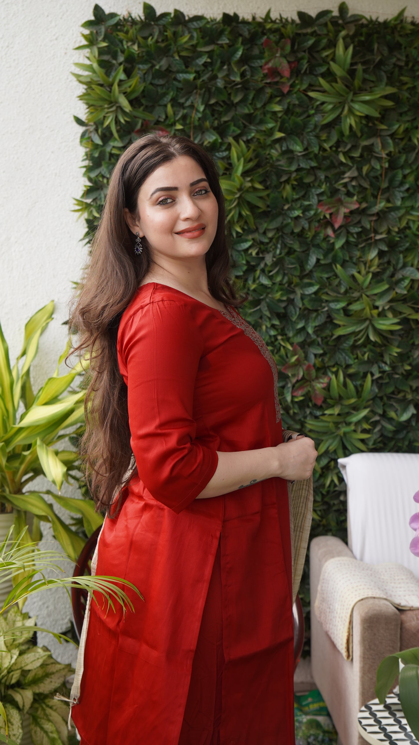 Saacha Red Kurti with chiffon dupatta