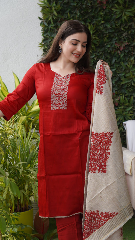 Saacha Red Kruti with chiffon dupatta