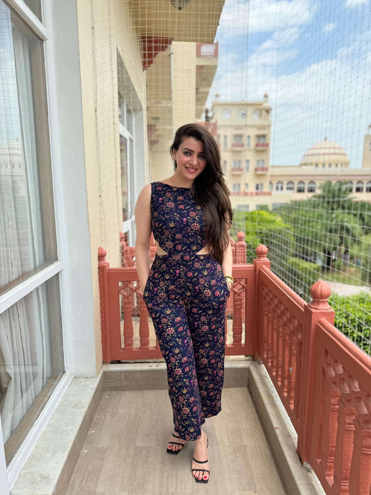 Jump suit sleeveless - SAACHA