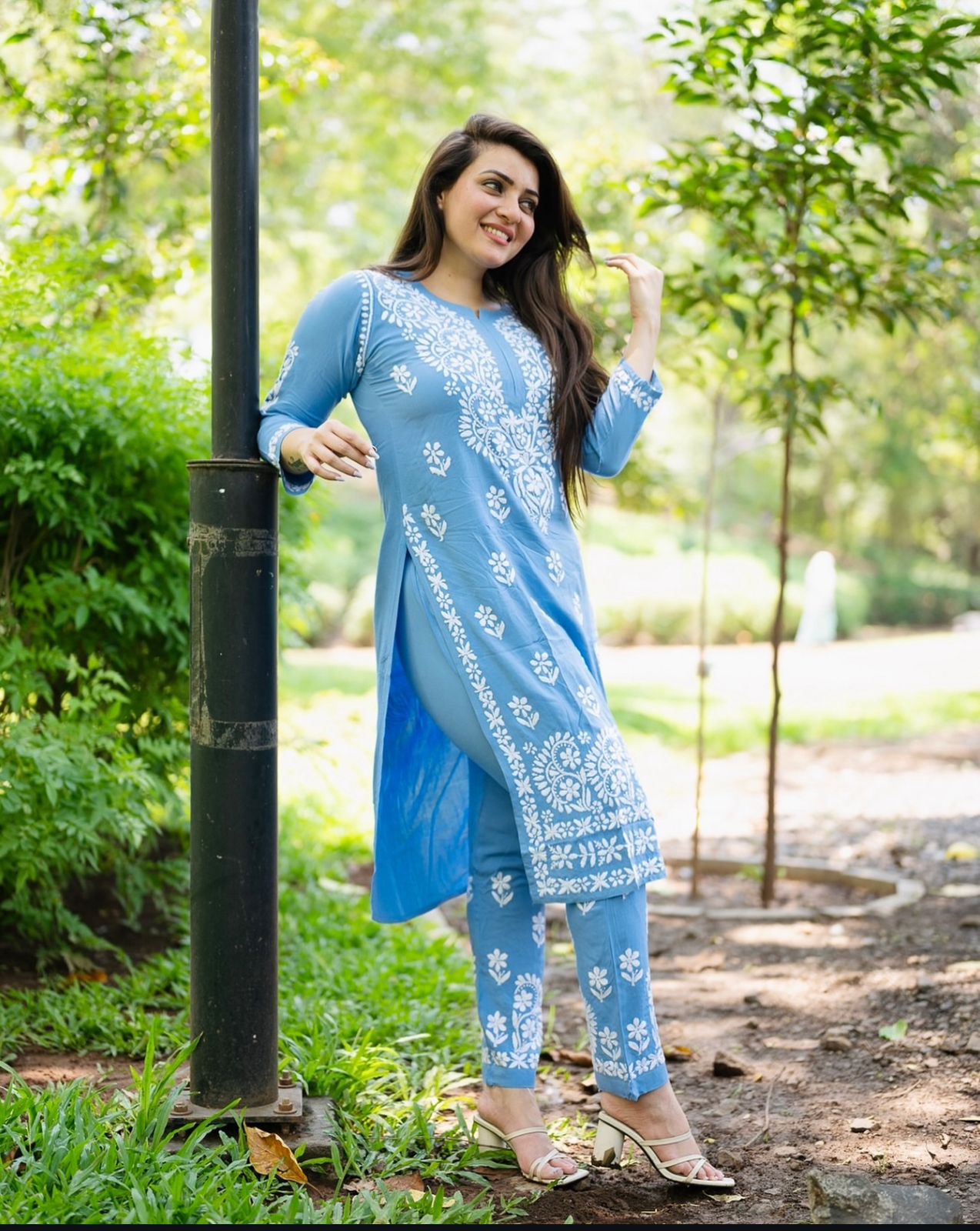 Chikankari kruti set