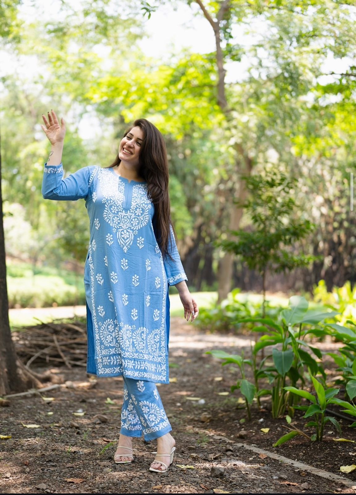 Chikankari kruti set